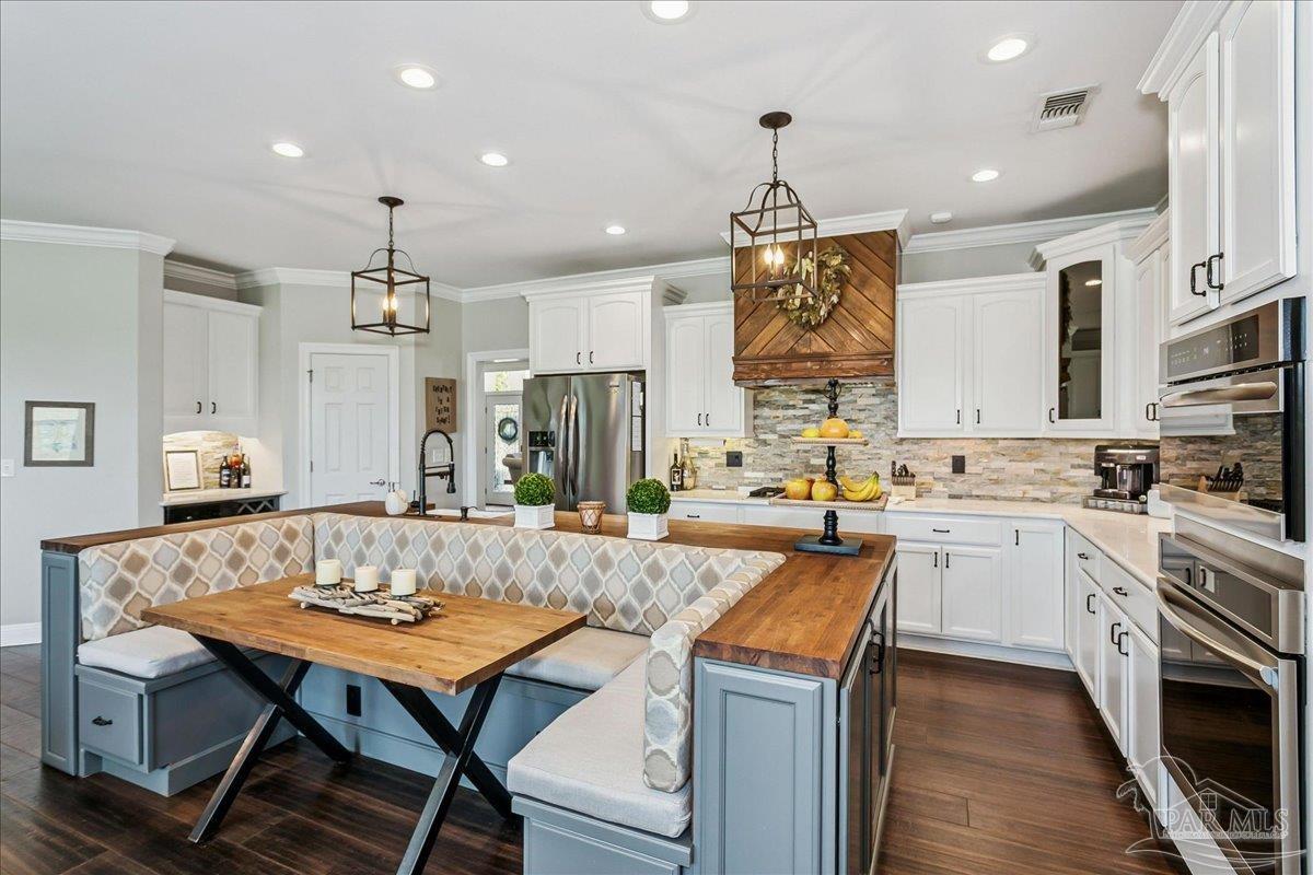 3801 Tiger Point Blvd