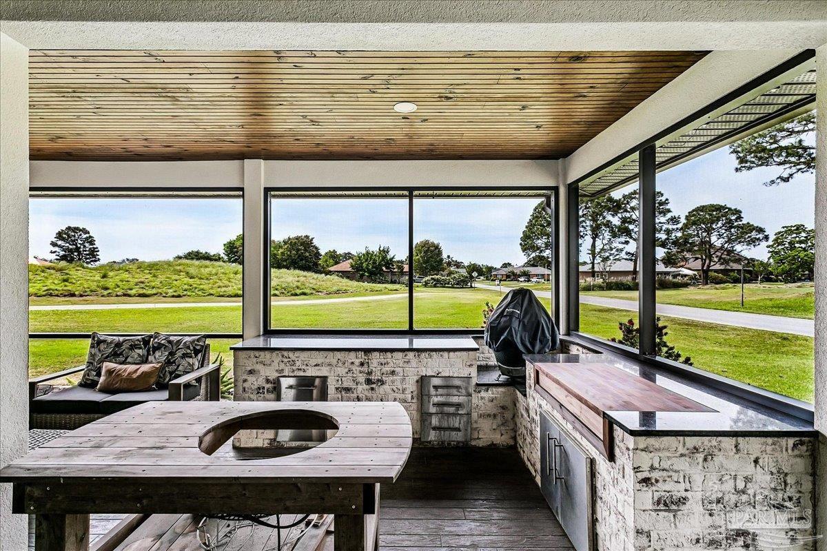 3801 Tiger Point Blvd