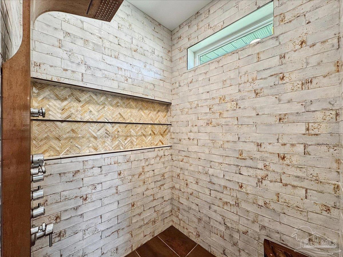 3801 Tiger Point Blvd