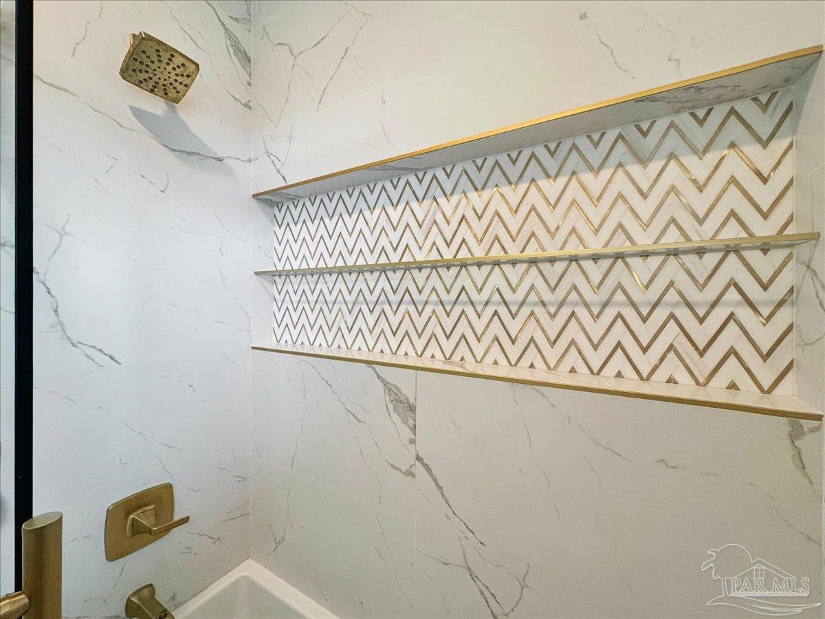 3801 Tiger Point Blvd