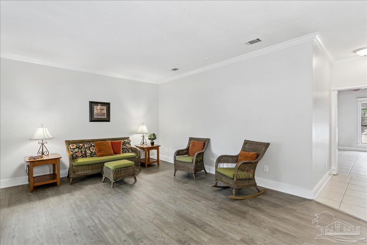 1515 Oak Shore Dr