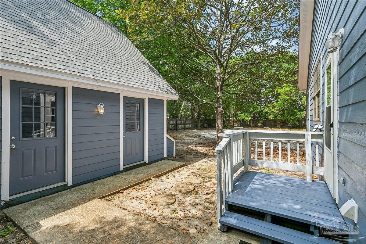 1515 Oak Shore Dr