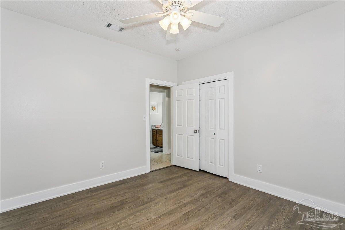 1515 Oak Shore Dr
