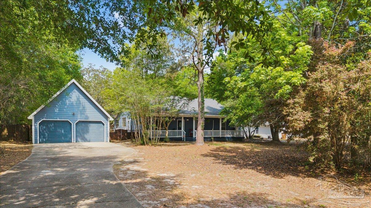 1515 Oak Shore Dr