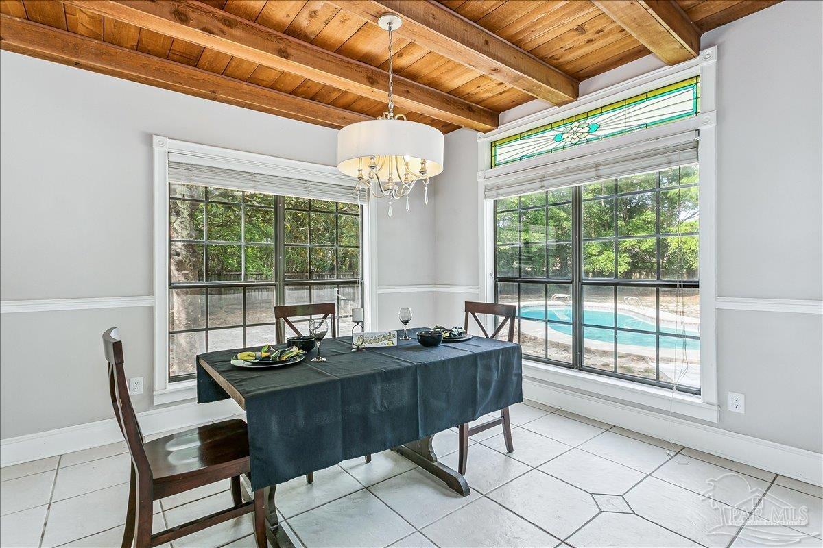 1515 Oak Shore Dr