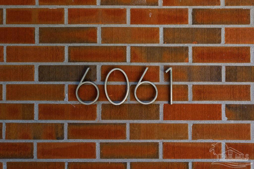 6061 Audubon Dr