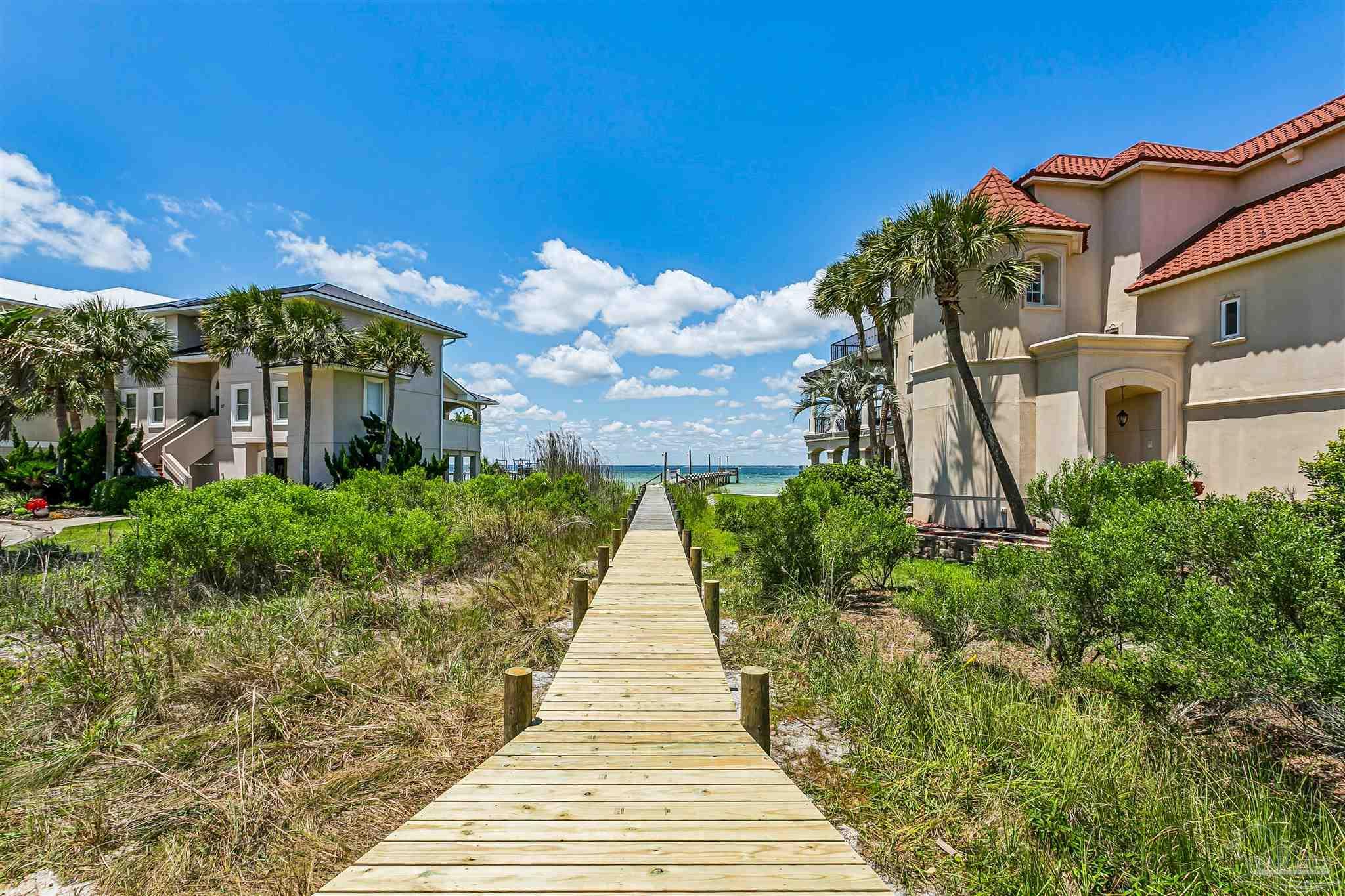 21 E Galvez Ct
