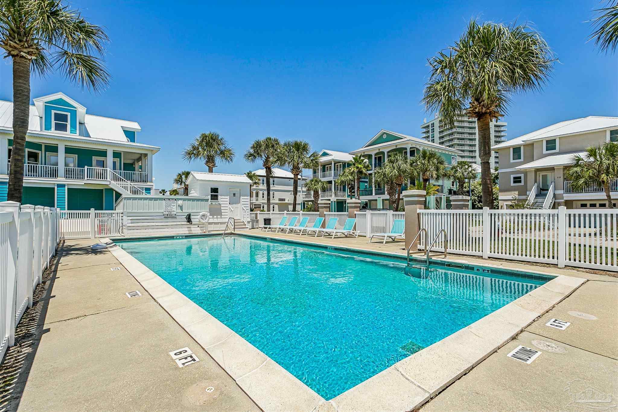 21 E Galvez Ct