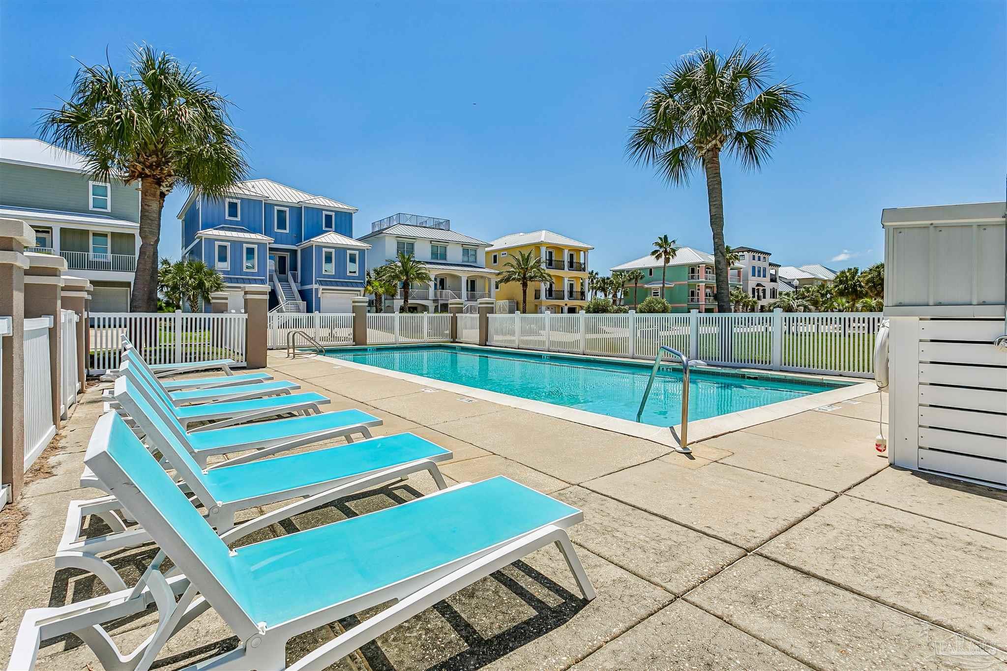 21 E Galvez Ct