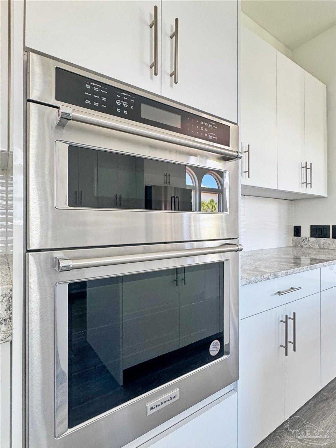 21 E Galvez Ct