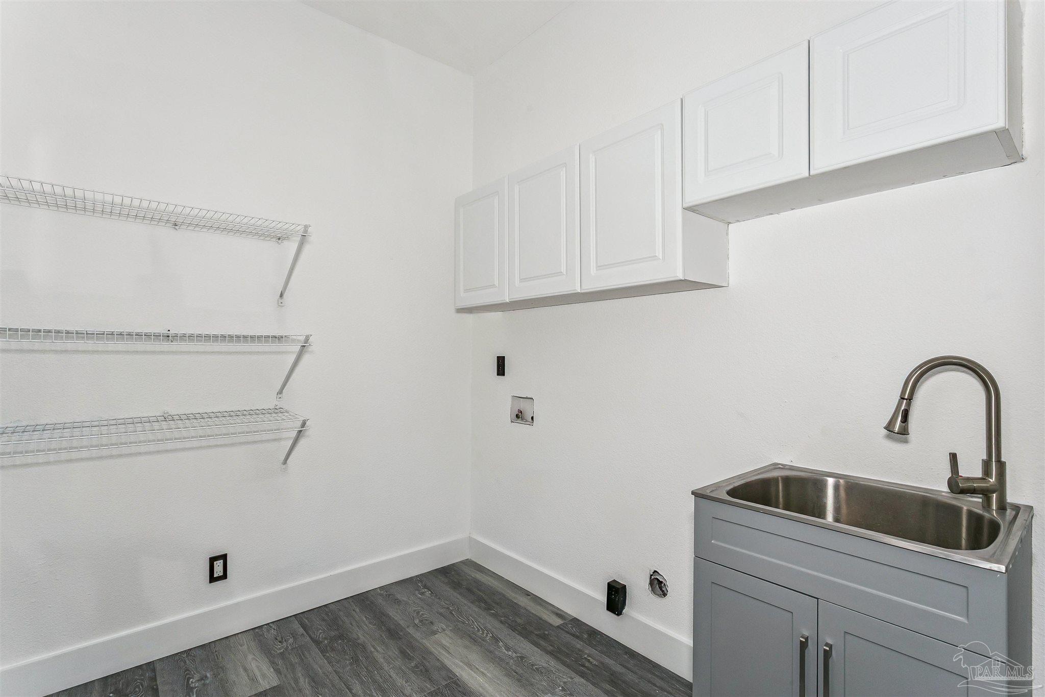 21 E Galvez Ct