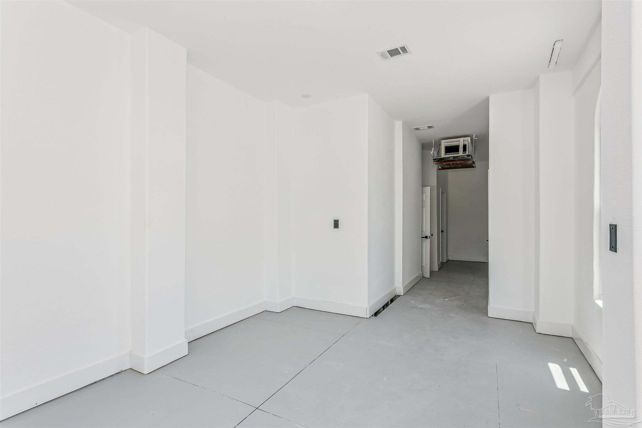 21 E Galvez Ct