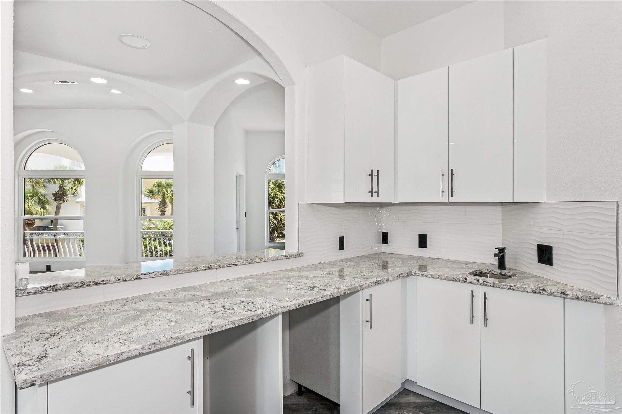 21 E Galvez Ct