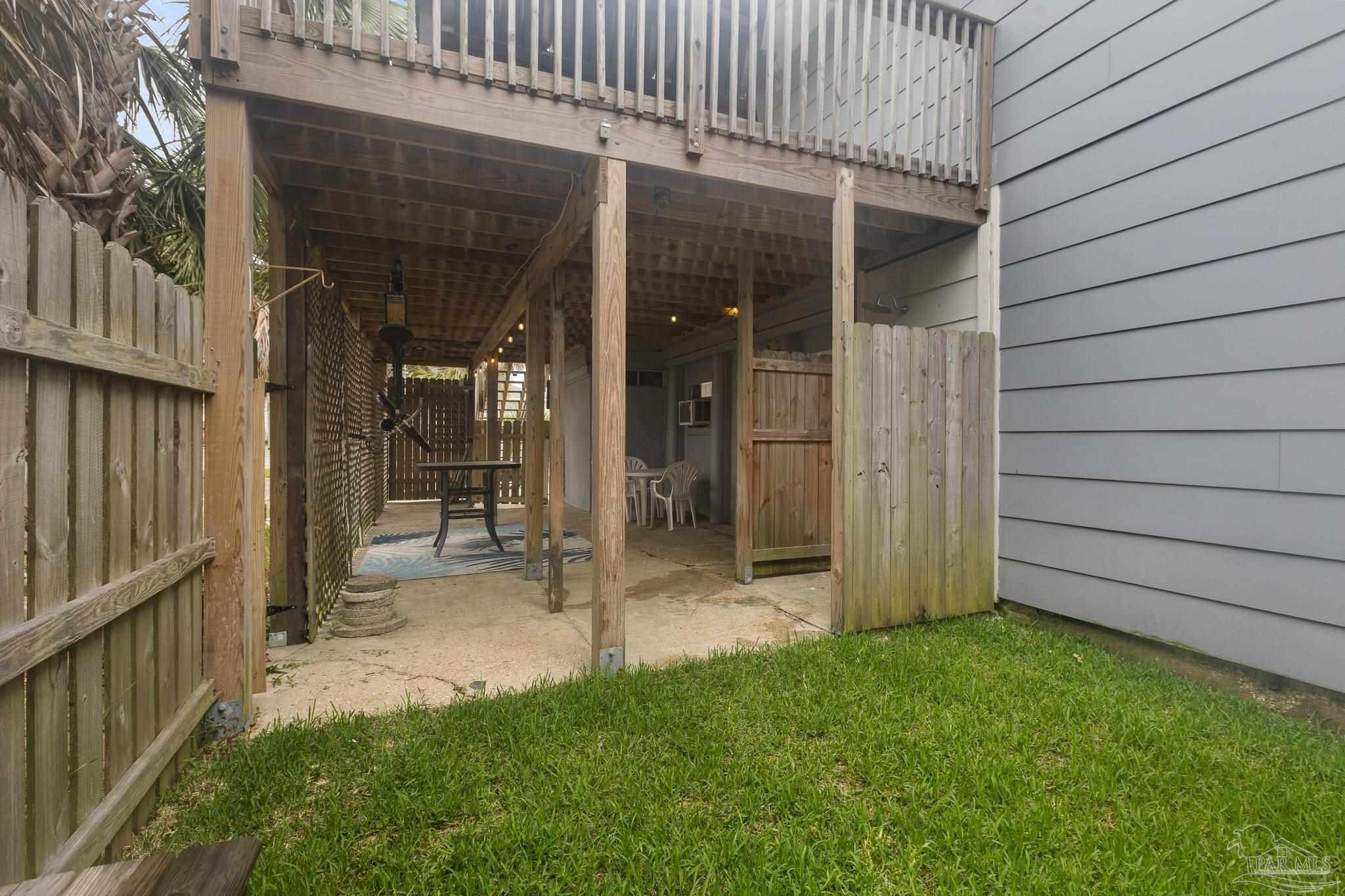 1005 Via Deluna Dr