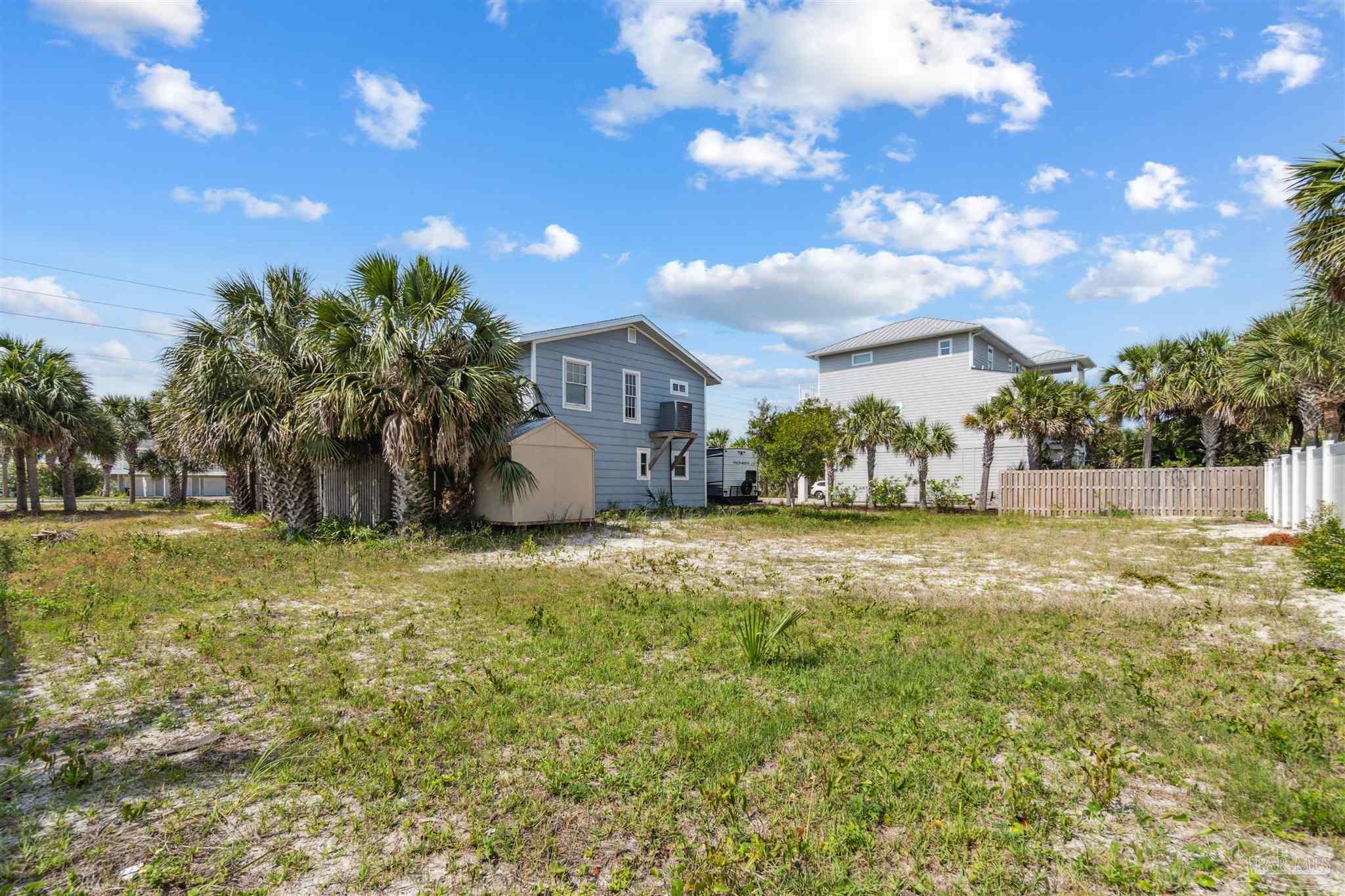 1005 Via Deluna Dr