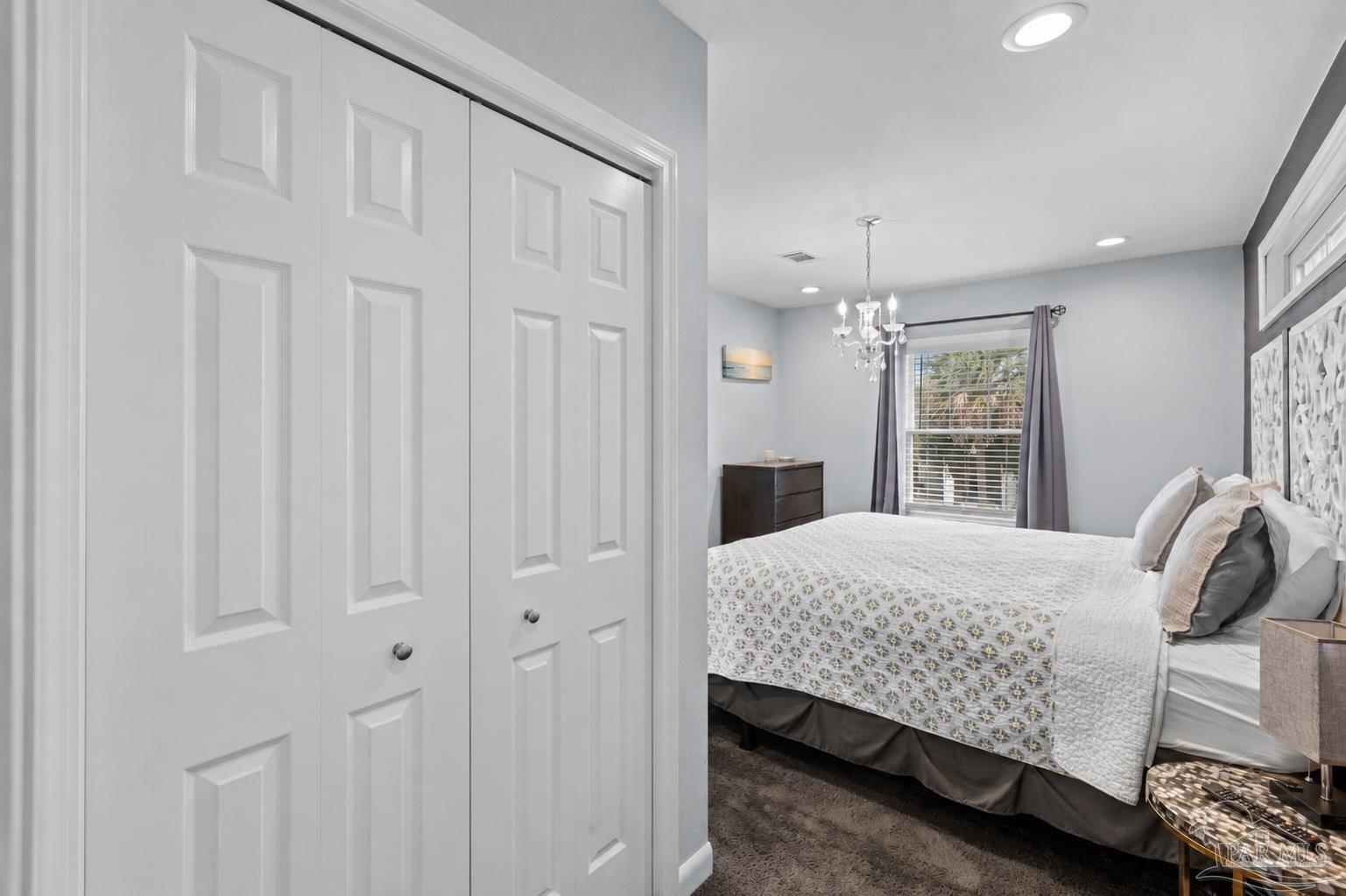 1005 Via Deluna Dr
