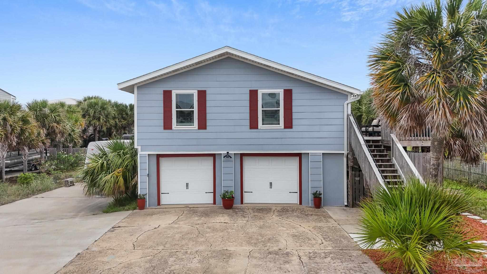 1005 Via Deluna Dr