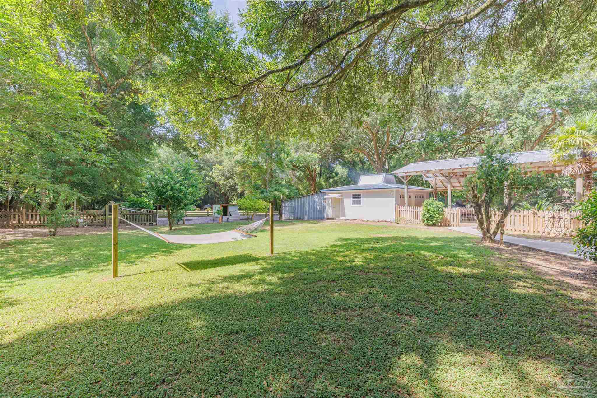 5049 Guernsey Rd
