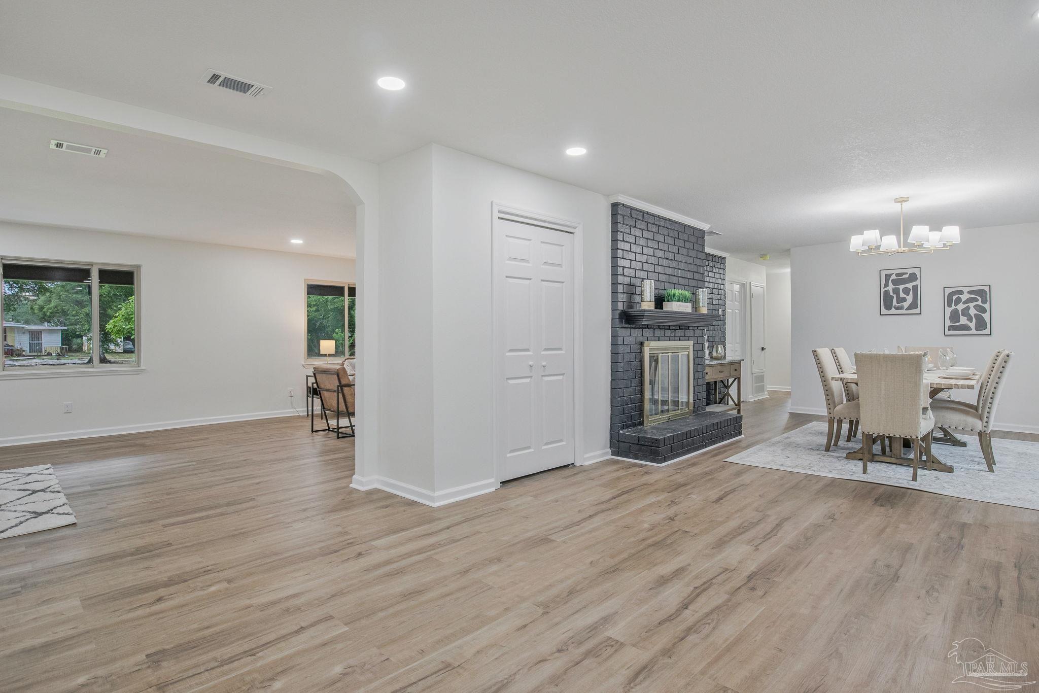 2800 N 18th Ave