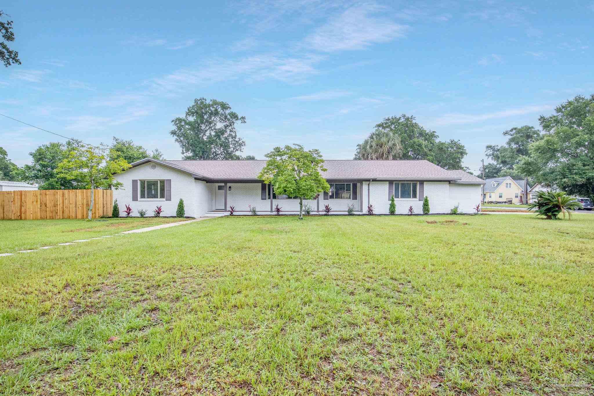 2800 N 18th Ave