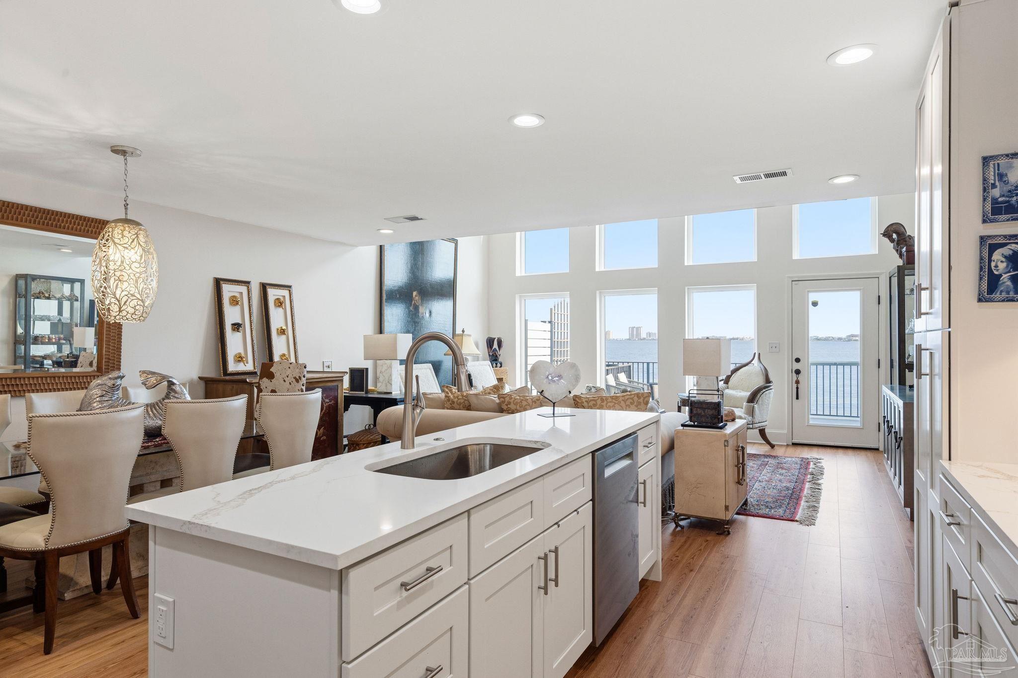 1191 Gulf Breeze Pkwy