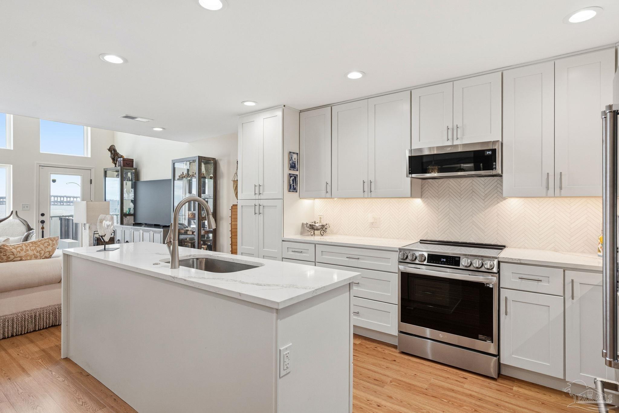 1191 Gulf Breeze Pkwy