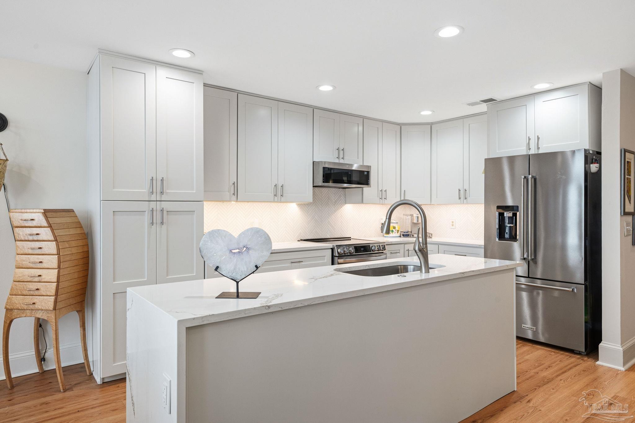 1191 Gulf Breeze Pkwy