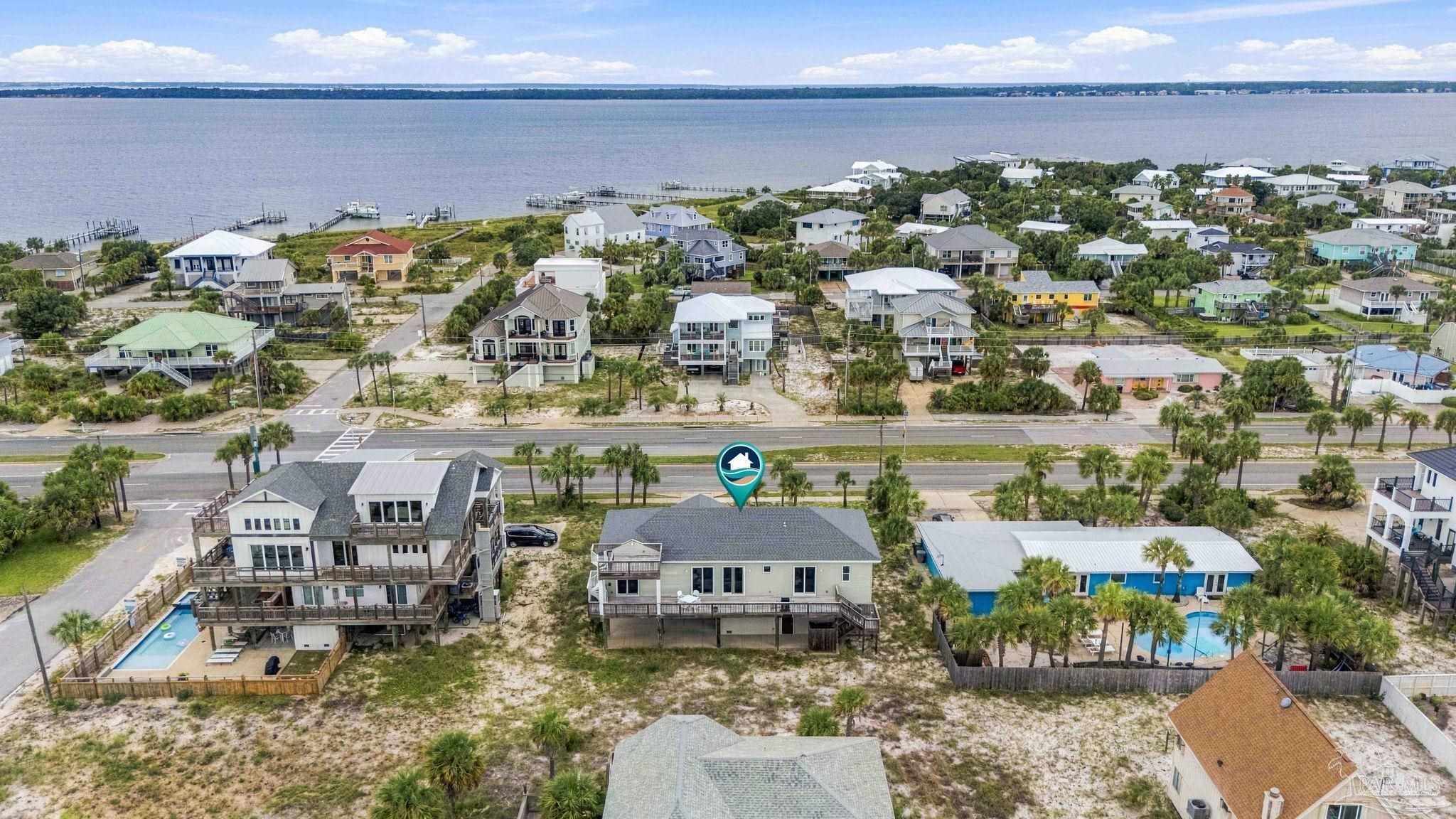 802 Via Deluna Dr