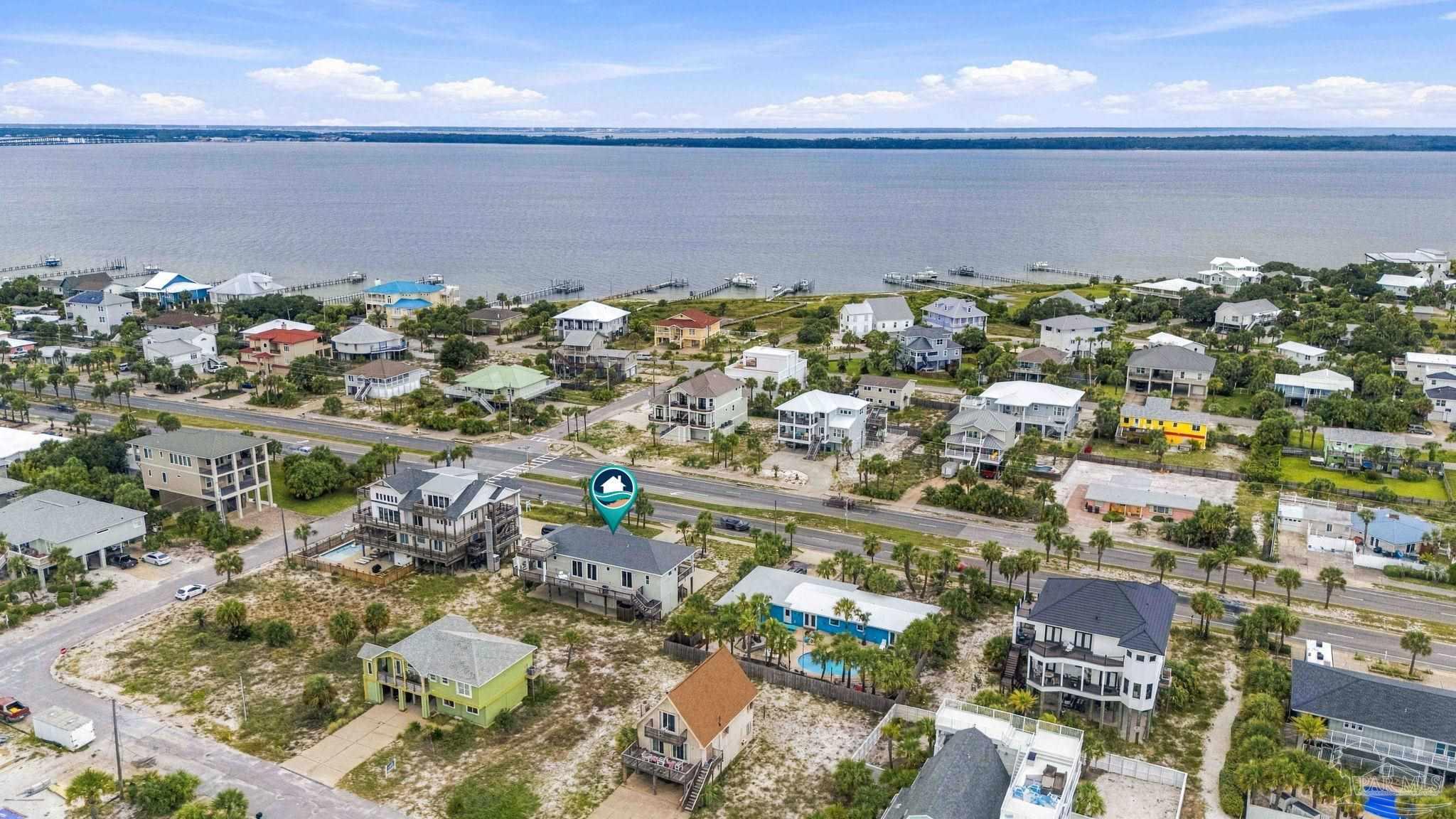 802 Via Deluna Dr