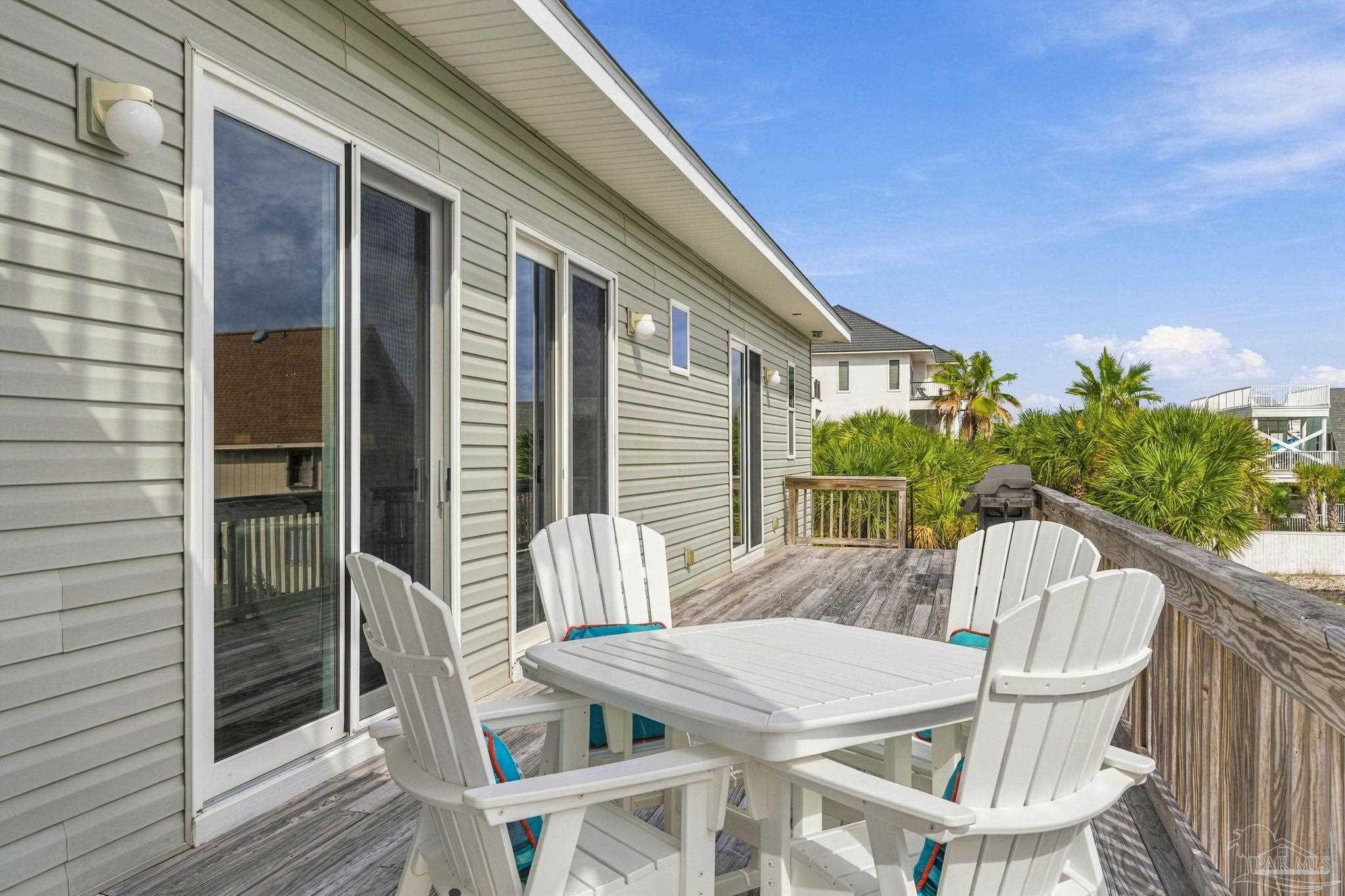 802 Via Deluna Dr