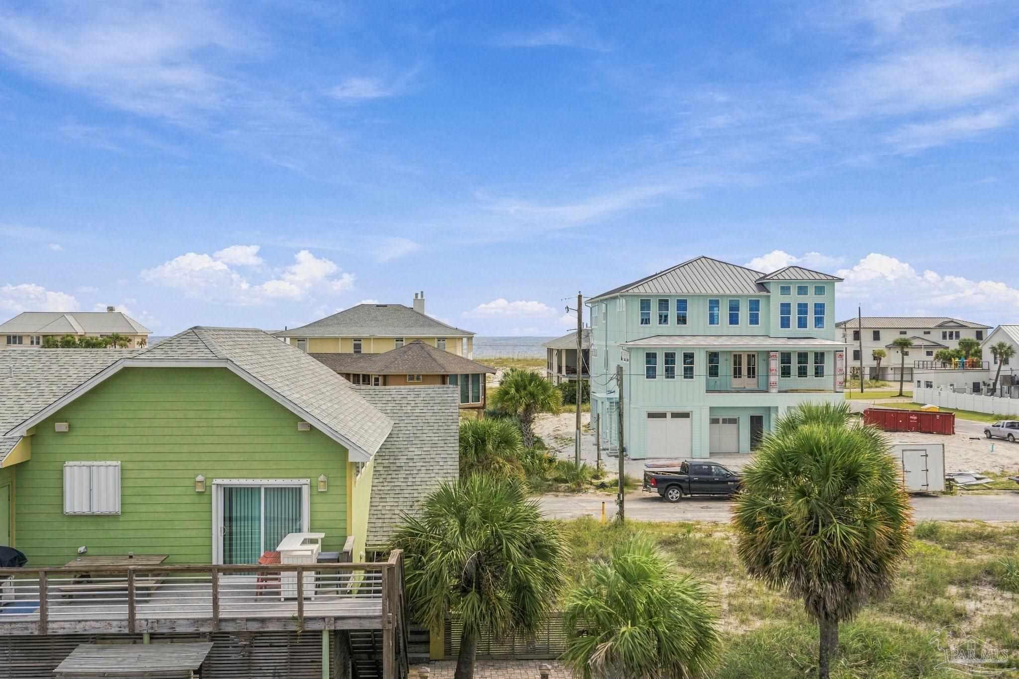 802 Via Deluna Dr