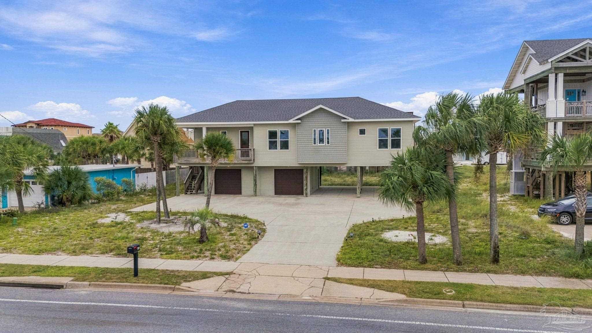 802 Via Deluna Dr