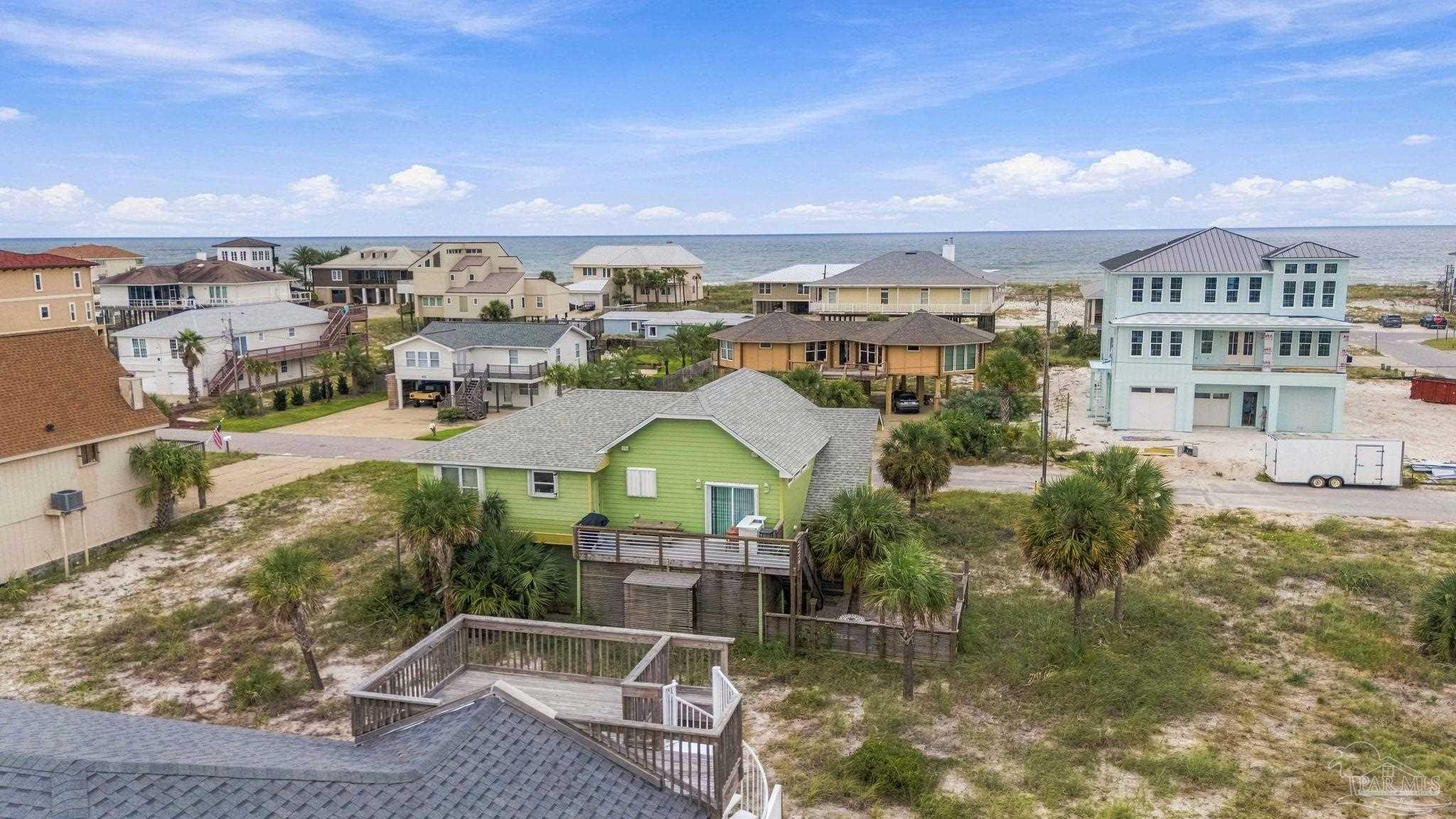 802 Via Deluna Dr