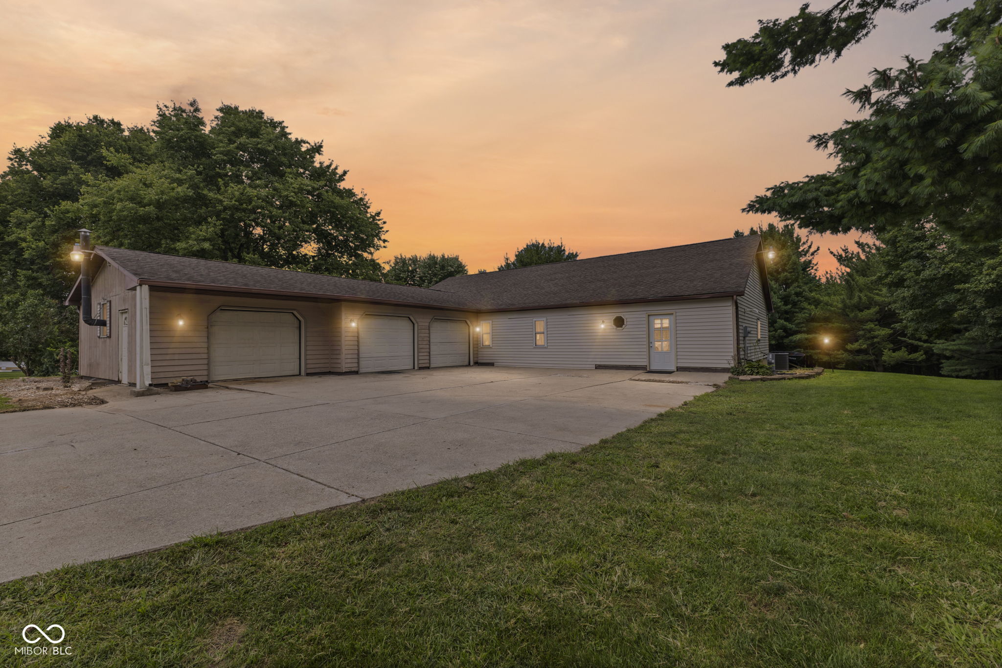 2360 W US Highway 36 Drive