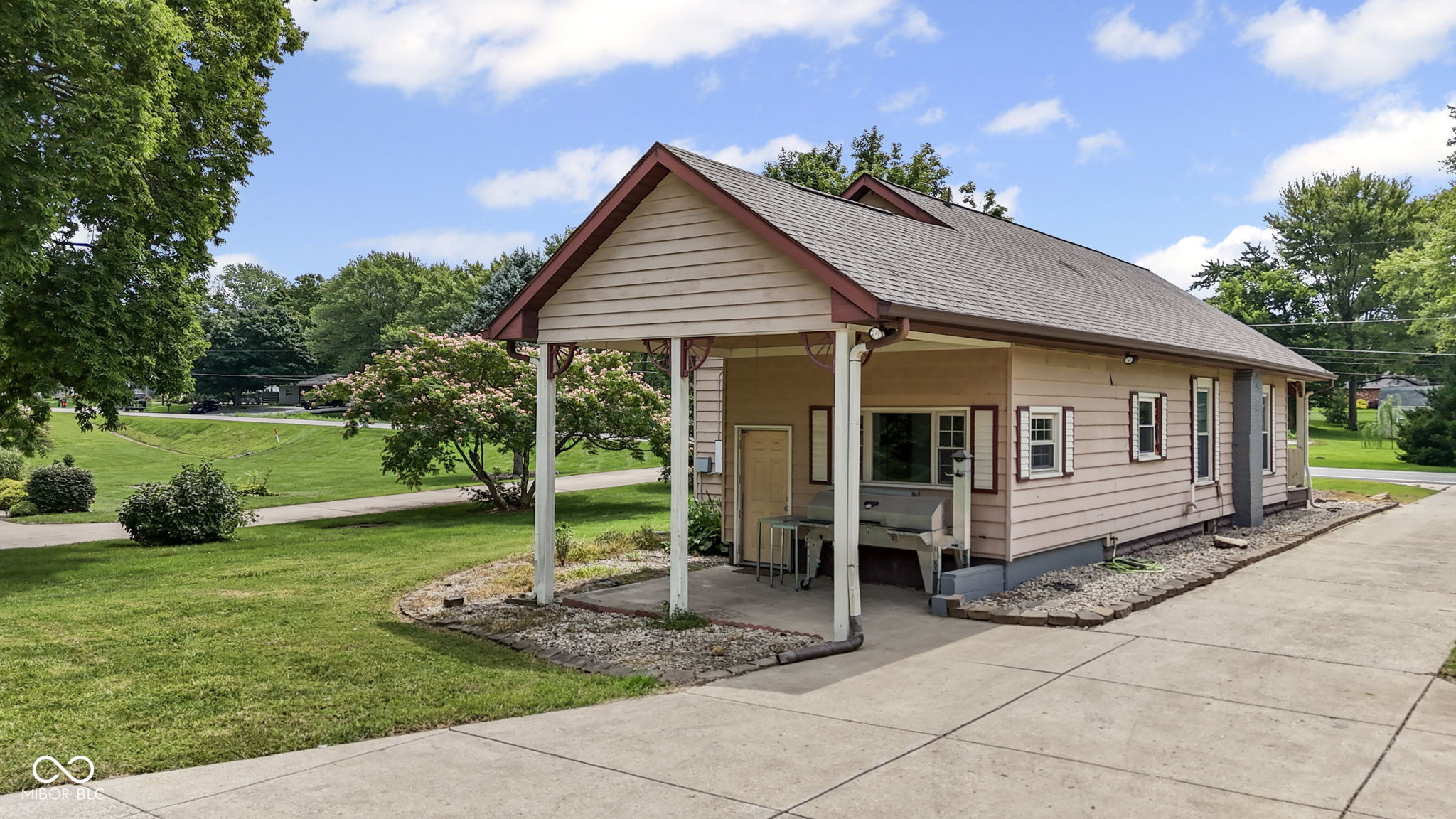 2360 W US Highway 36 Drive