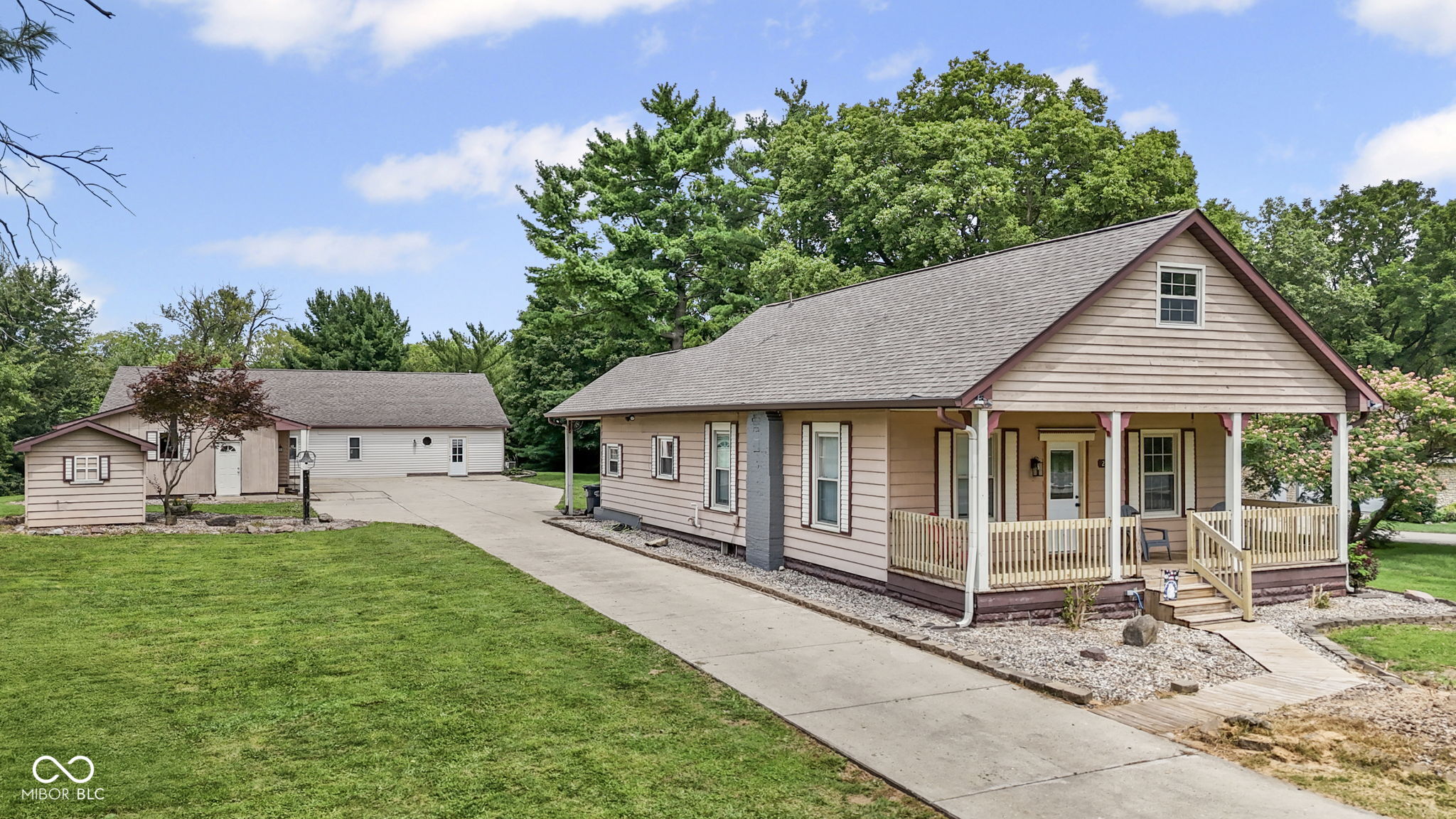 2360 W US Highway 36 Drive