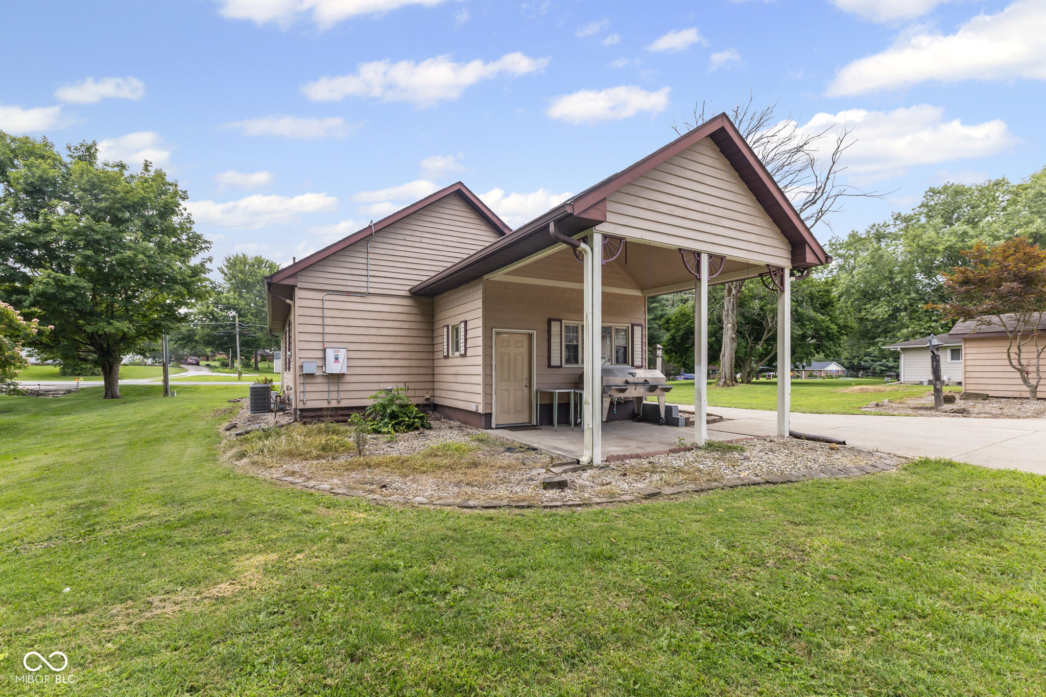2360 W US Highway 36 Drive