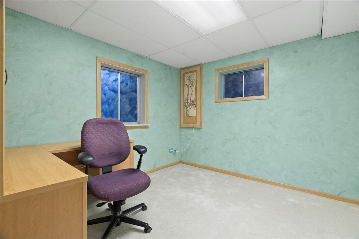 1387 London Court