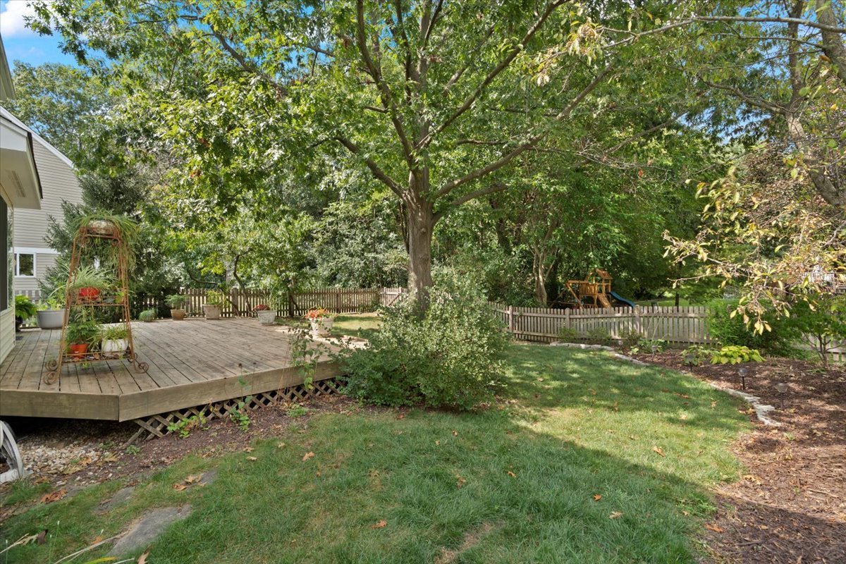1387 London Court
