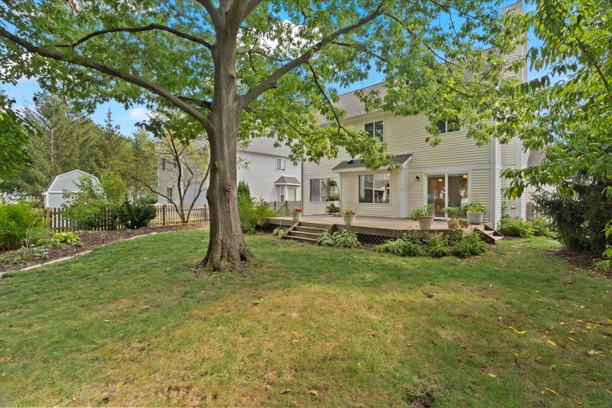 1387 London Court