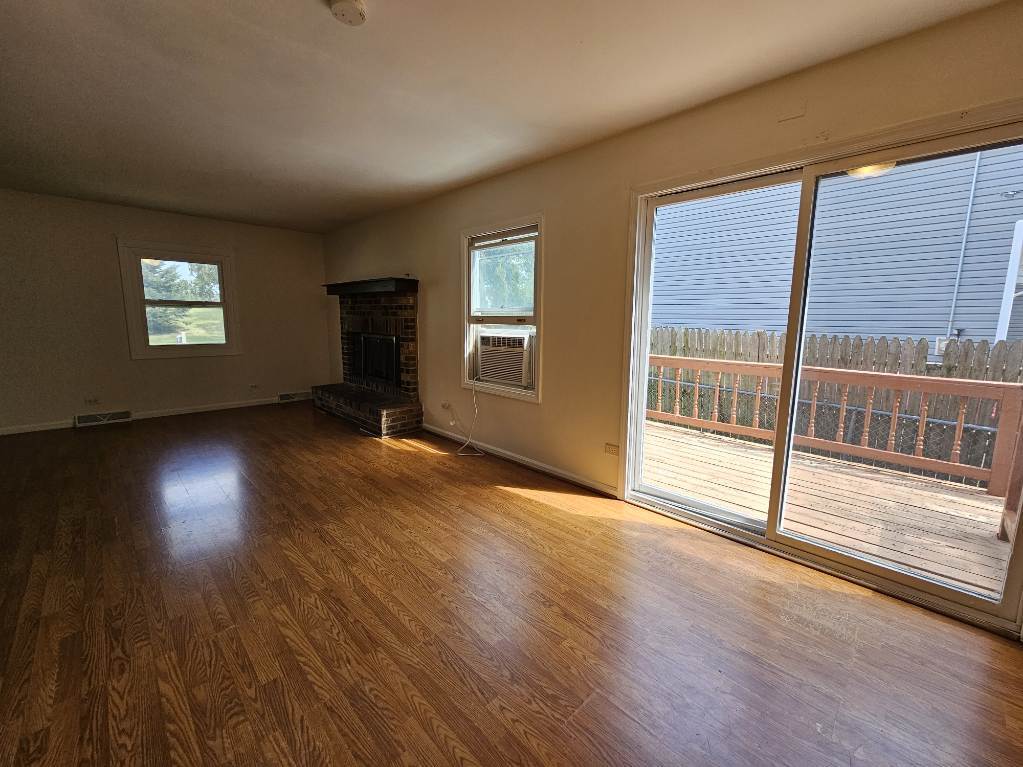 1037 Dunbar Road