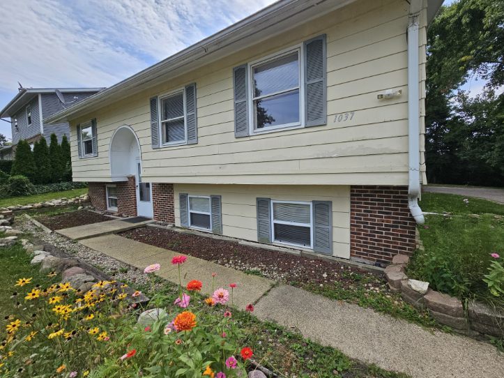1037 Dunbar Road