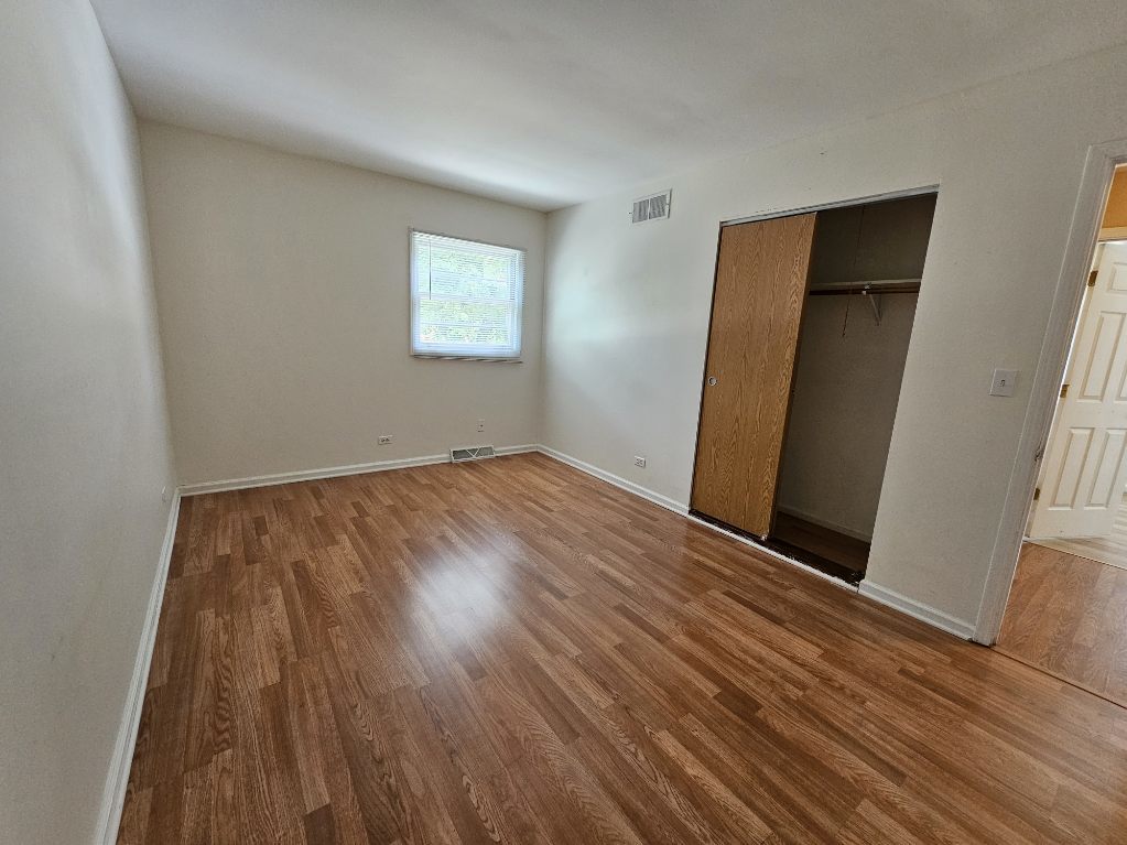 1037 Dunbar Road