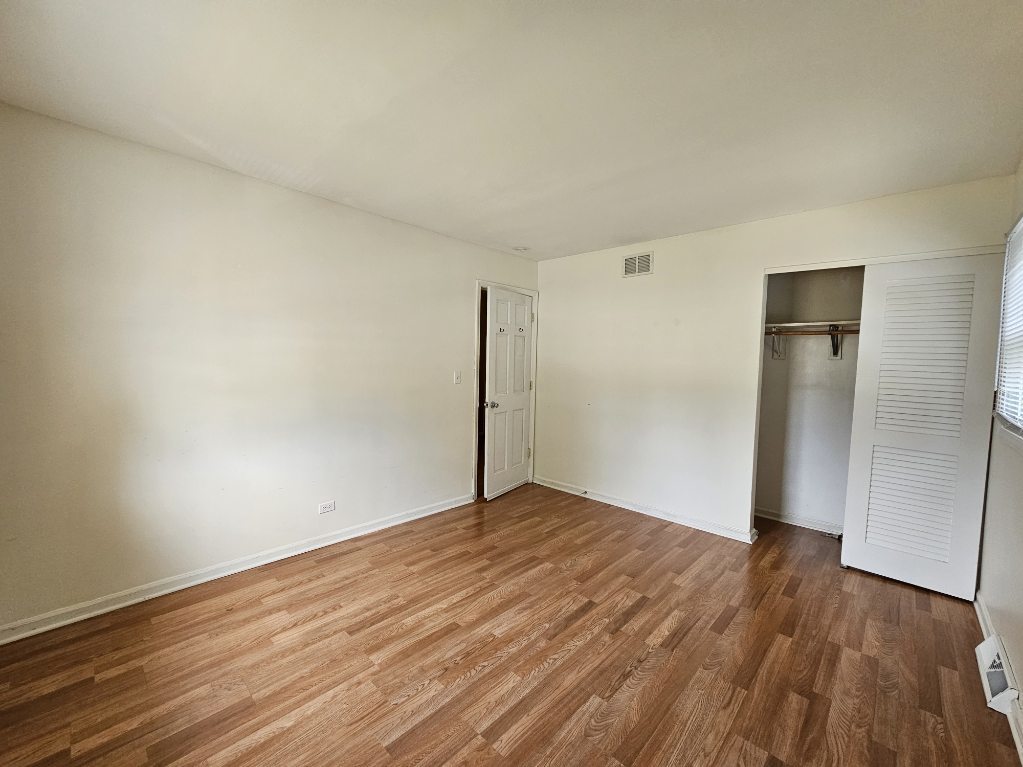 1037 Dunbar Road