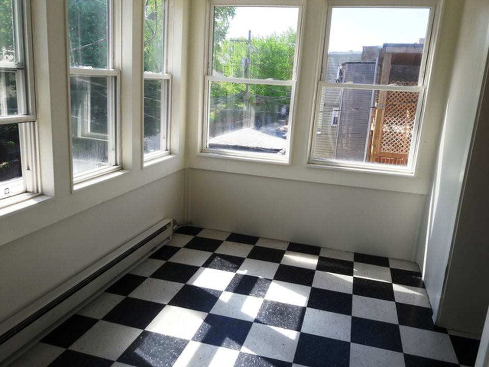 6649 N Ashland Avenue Unit: 2