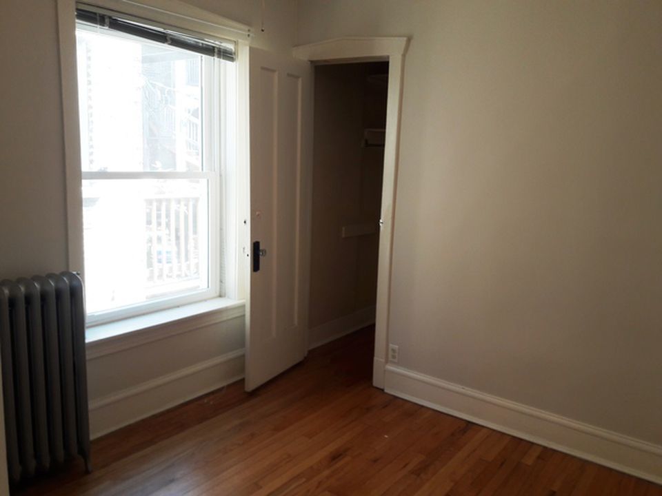 6649 N Ashland Avenue Unit: 2