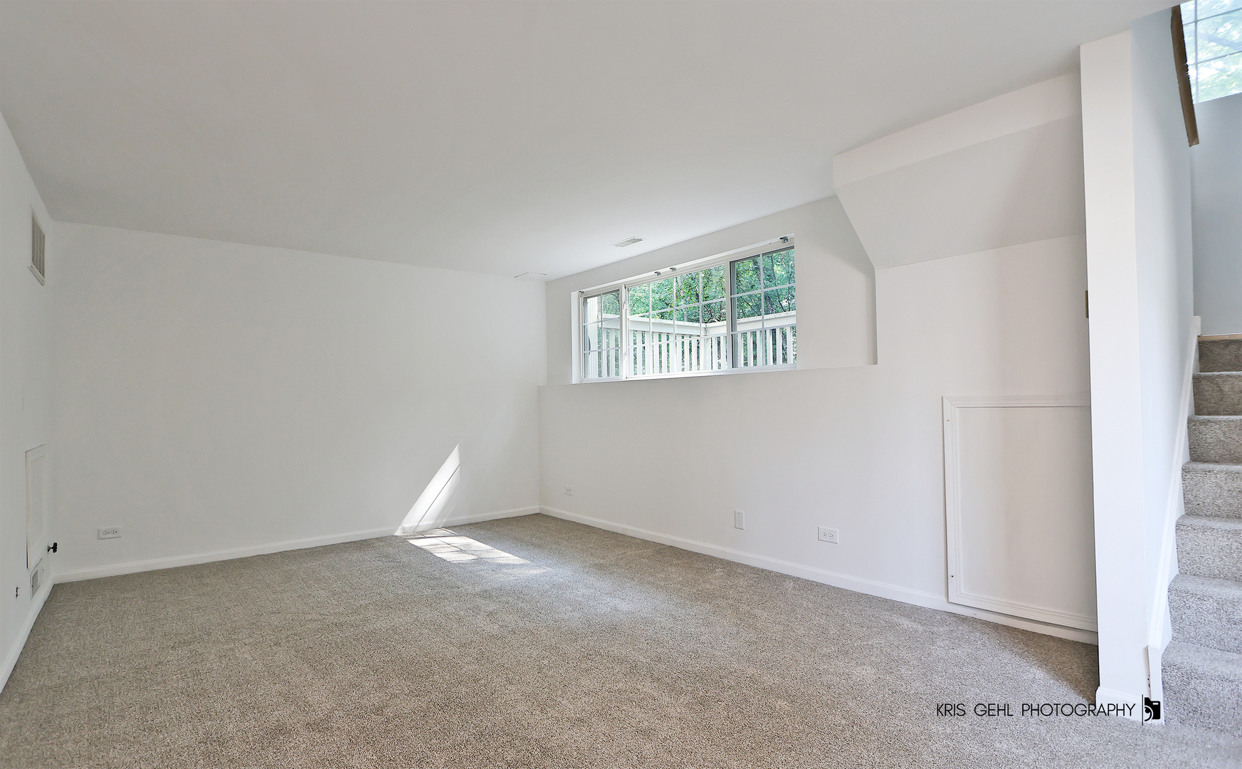 321 W Whispering Oaks Lane