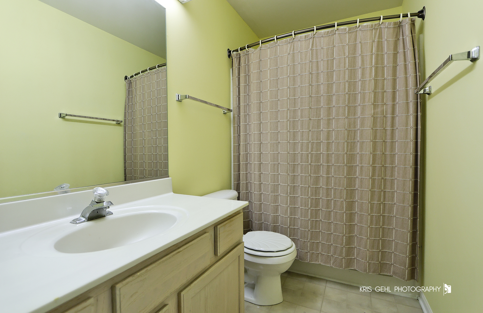 321 W Whispering Oaks Lane