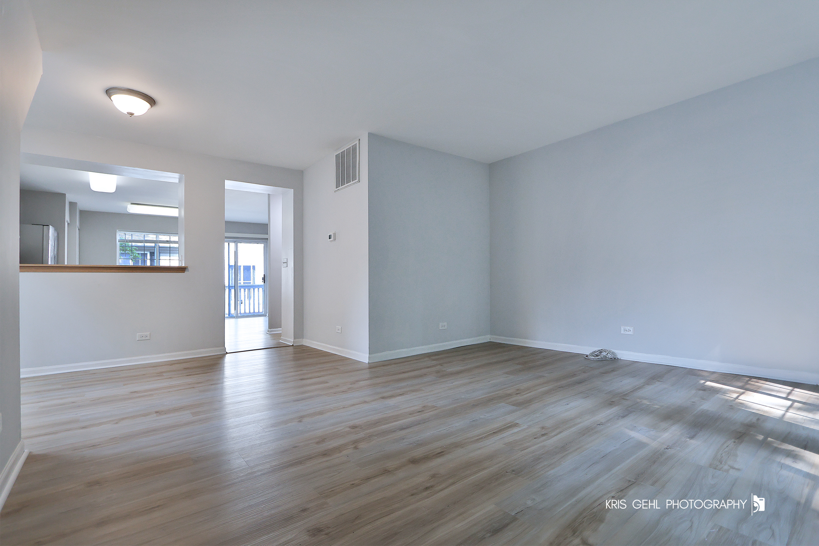 321 W Whispering Oaks Lane