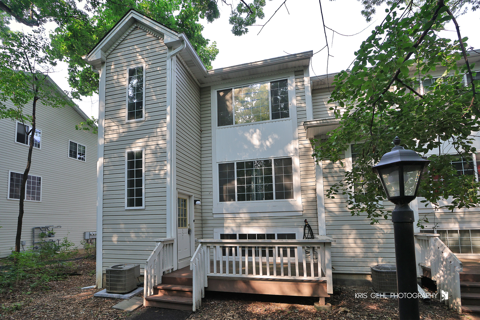 321 W Whispering Oaks Lane